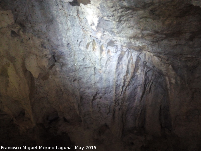 Cueva del Agua - Cueva del Agua. Formaciones calcáreas