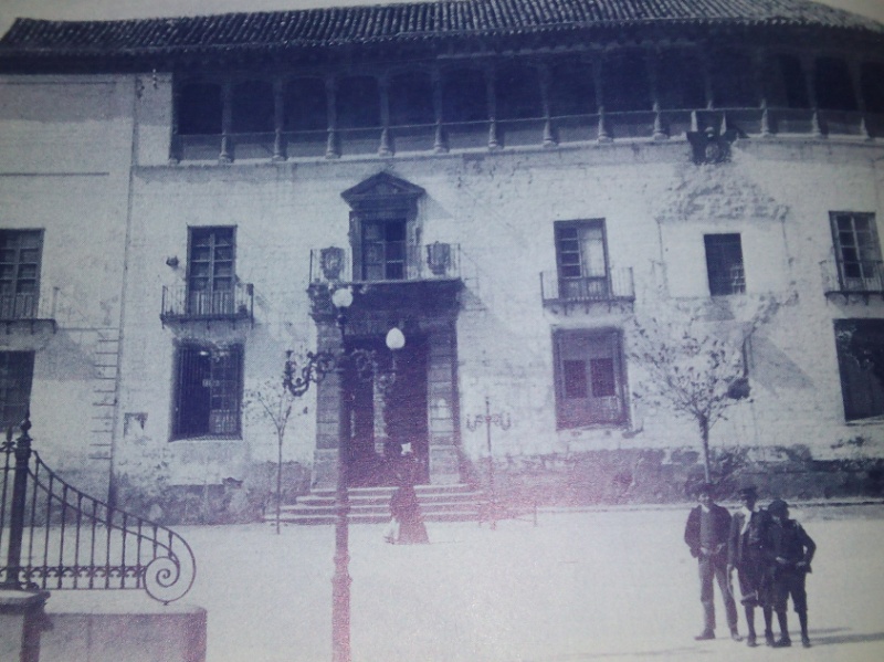 Palacio del Duque de Montemar - Palacio del Duque de Montemar. 1904 Sin su balcón de Pilatos