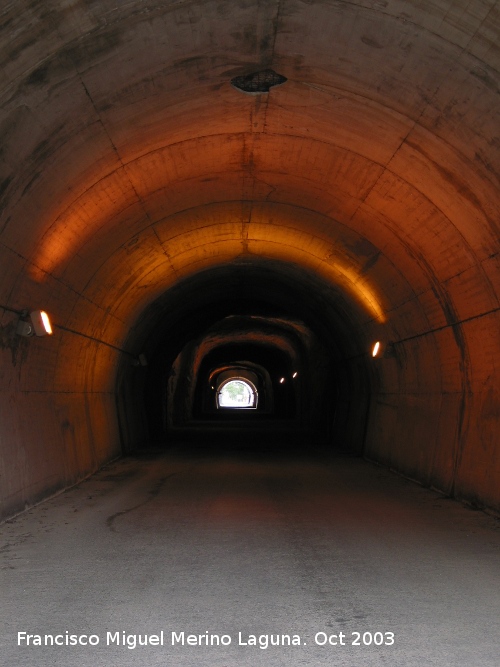 Pantano del Quiebrajano - Pantano del Quiebrajano. Túnel de acceso