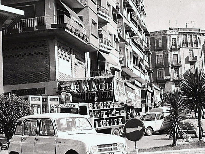 Plaza de la Constitucin - Plaza de la Constitucin. Foto antigua