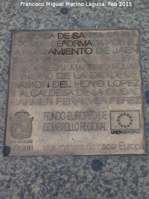 Plaza de Santa María - Plaza de Santa María. Placa en el suelo