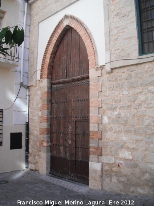 Iglesia de San Bartolom - Iglesia de San Bartolom. Portada lateral