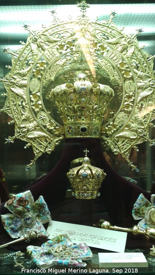Virgen de la Capilla - Virgen de la Capilla. Coronas de la Virgen y el Niño