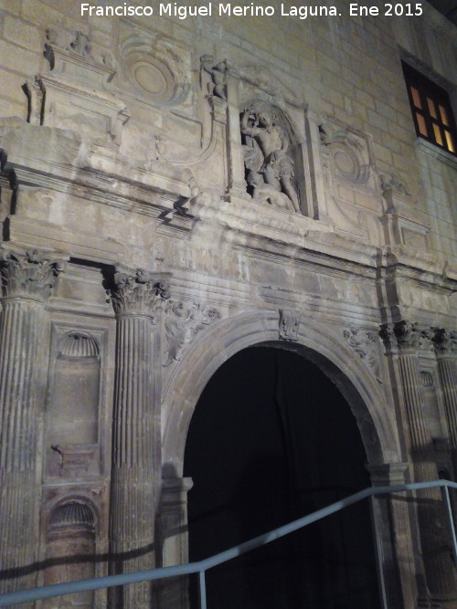 Iglesia de San Miguel - Iglesia de San Miguel. Portada