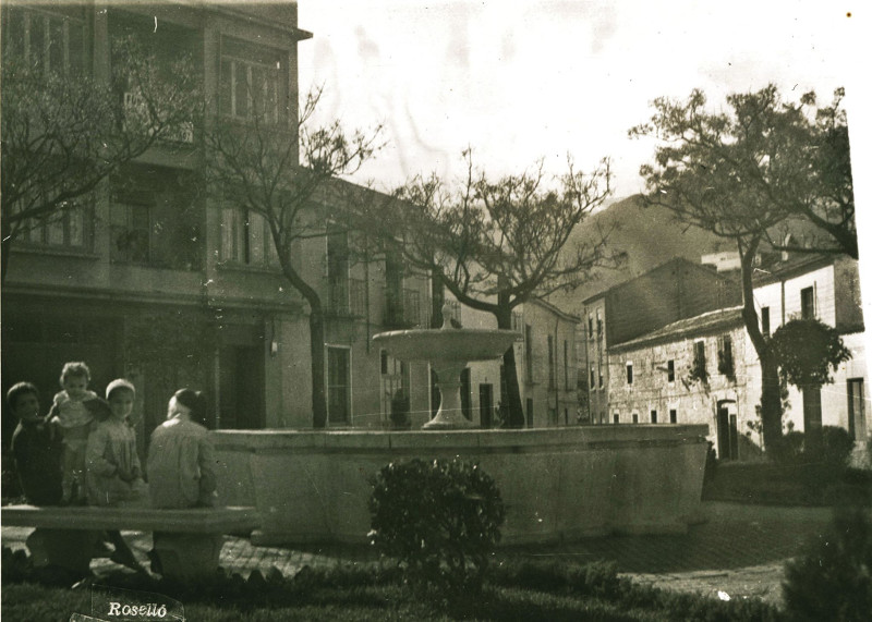 Plaza de Belén - Plaza de Belén. Foto antigua. Fotografía de Jaime Roselló Cañada. Archivo IEG