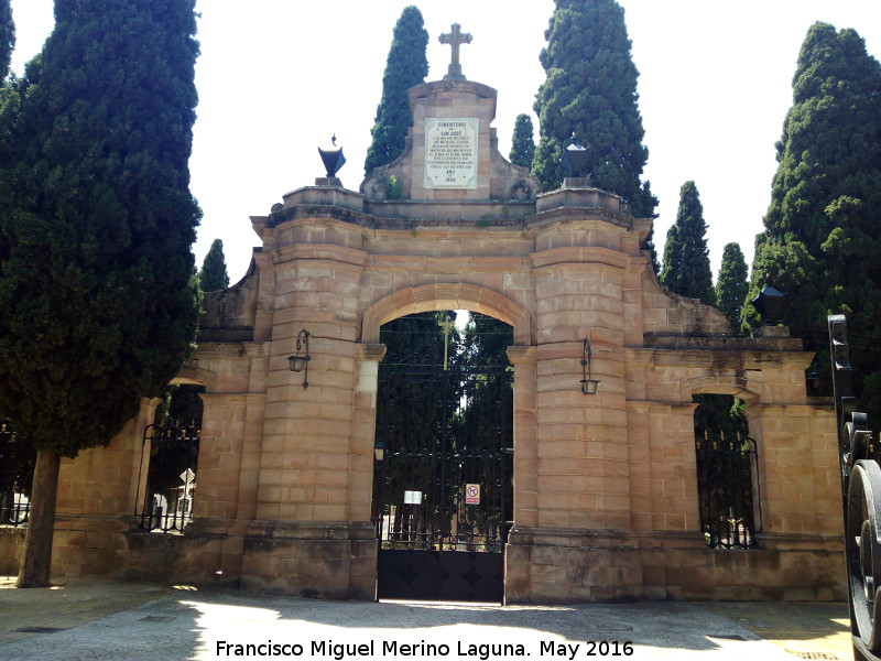 Cementerio de San José - Cementerio de San José. Puerta de acceso