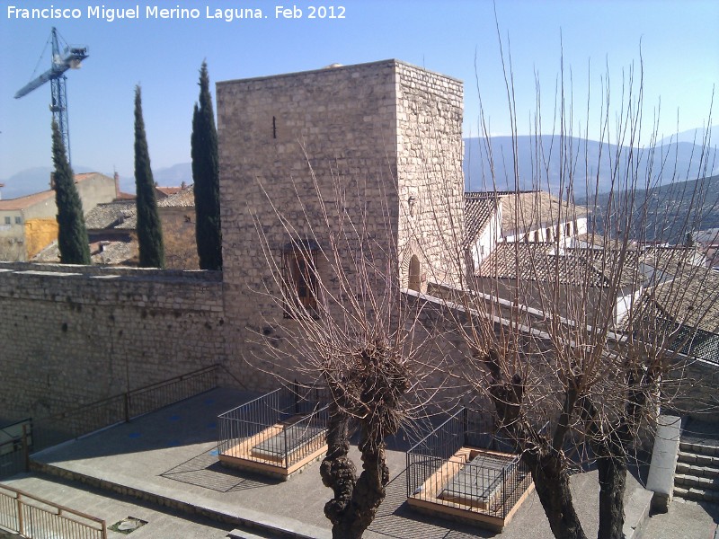 Muralla de Jaén. Torreón del Conde de Torralba - Muralla de Jaén. Torreón del Conde de Torralba. Intramuros