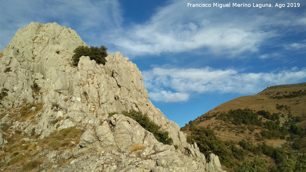 Cresta del Diablo - Cresta del Diablo. Con Jabalcuz al fondo