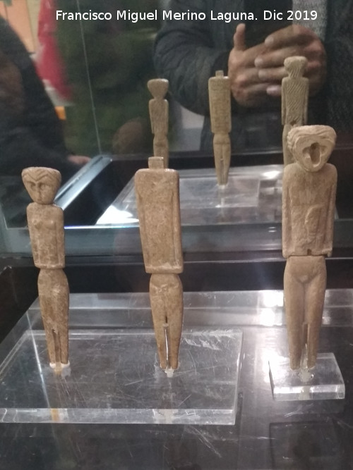 Marroqu�es Bajos. Yacimiento de la Ciudad de la Justicia - Marroqu�es Bajos. Yacimiento de la Ciudad de la Justicia. Idolillos