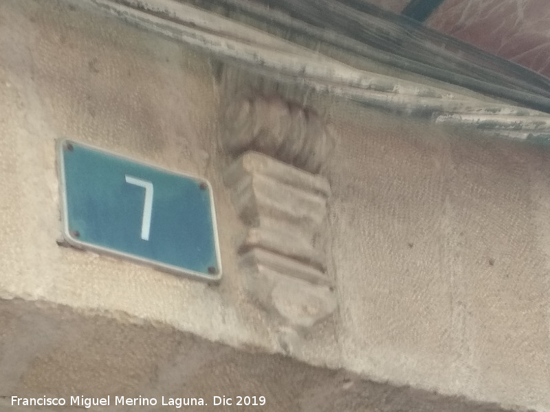 Casa de la Calle Conde Mejorada n� 7 - Casa de la Calle Conde Mejorada n� 7. Relieve decorativo en la clave