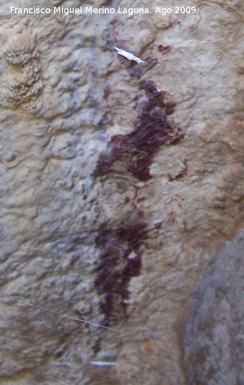 Pinturas rupestres del Poyo Bernabé Grupo II - Pinturas rupestres del Poyo Bernabé Grupo II. Macho cabrío levantado sobre sus patas traseras