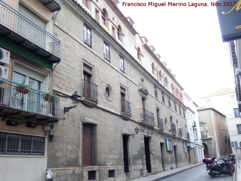 Palacio del Marqués de Navasequilla - Palacio del Marqués de Navasequilla. Fachada