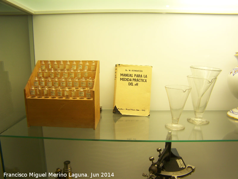Museo del Hospital de los Marqueses de Linares - Museo del Hospital de los Marqueses de Linares. Instrumental médico