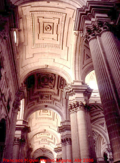Catedral de Jan. Nave del Evangelio - Catedral de Jan. Nave del Evangelio. Bvedas