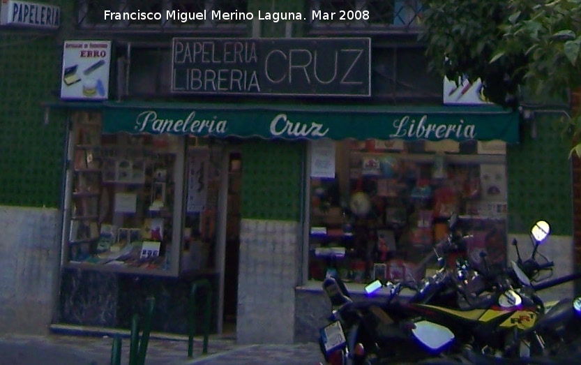 Casa de las Cariátides - Casa de las Cariátides. Papelería Cruz en la Plaza del Pósito