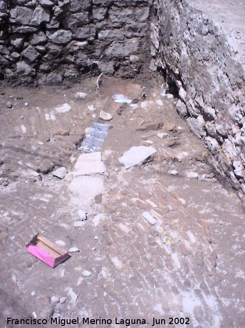 Excavación arqueológica Calle de los Torres nº 5 - Excavación arqueológica Calle de los Torres nº 5. Suelo original