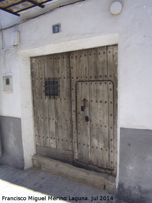 Casa de la Calle Padre Checa nº 2 - Casa de la Calle Padre Checa nº 2. Portón de clavazón