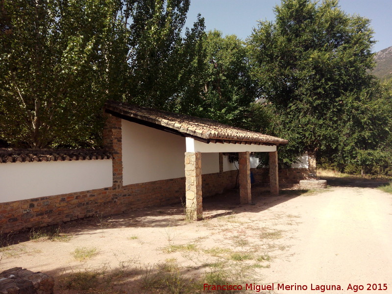 Cortijo de Prados Bajos - Cortijo de Prados Bajos. Porche pequeño