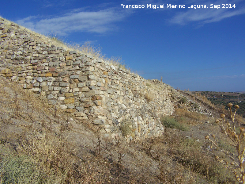 Oppidum Puente Tablas. Muralla - Oppidum Puente Tablas. Muralla. Torreón