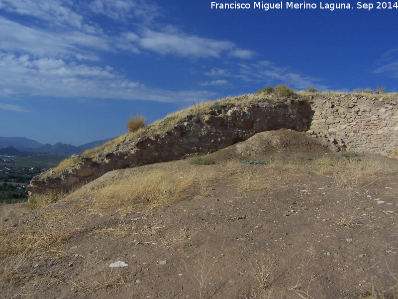 Oppidum Puente Tablas. Muralla - Oppidum Puente Tablas. Muralla. Torreón