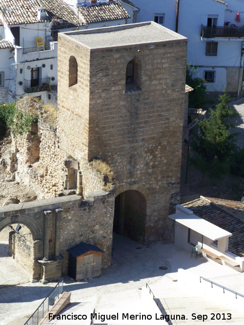 Castillo de La Iruela - Castillo de La Iruela. Torren-Puerta-Campanario