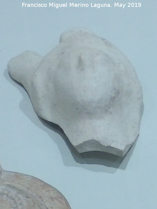 Cástulo - Cástulo. Busto de Minerva. Cerámica. Siglos I-II d. C. Museo Arqueológico de Linares
