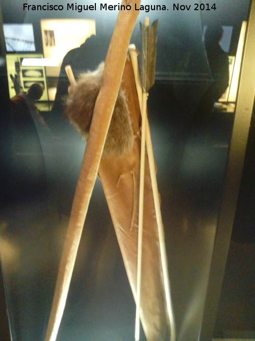 Ötzi - Ötzi. Carcaj, arco y flecha