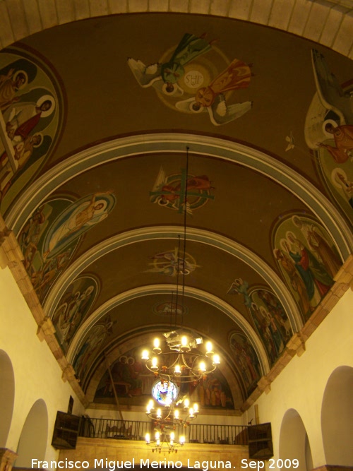 Santuario de Linarejos - Santuario de Linarejos. Bóveda de cañón y coro