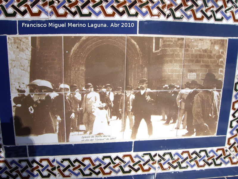 Basílica de Santa María la Mayor - Basílica de Santa María la Mayor. Día del Corpus. 1897