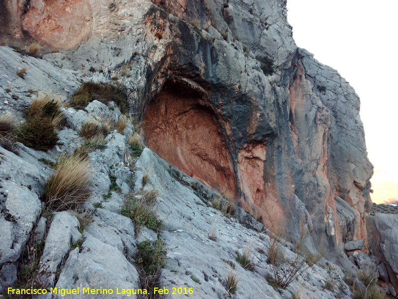 Pinturas rupestres de la Fuente de la Peña VI - Pinturas rupestres de la Fuente de la Peña VI. Abrigo
