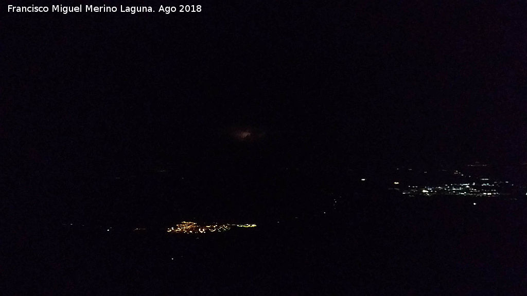 La Pandera - La Pandera. Vistas de Los Villares y Jaén, con una tormenta al fondo