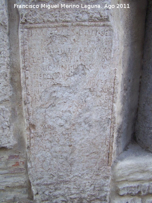 Ayuntamiento de Martos - Ayuntamiento de Martos. Inscripción romana