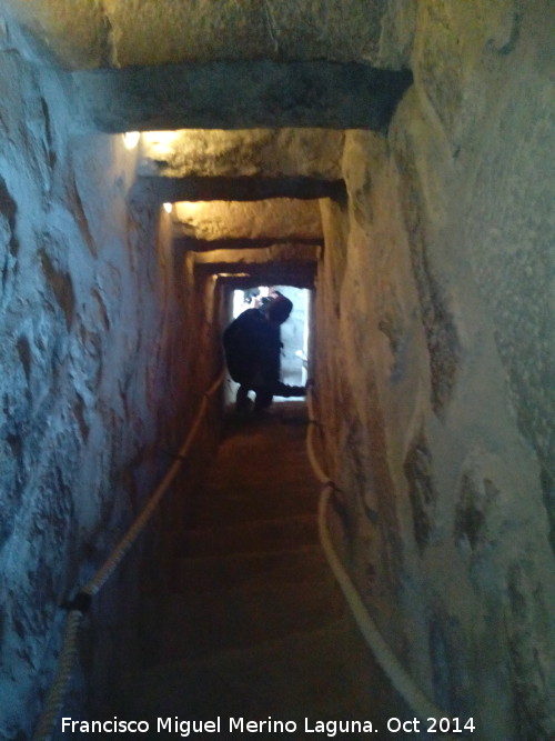 Castillo de Mengíbar - Castillo de Mengíbar. Escaleras