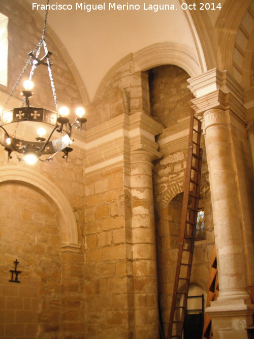 Iglesia de San Pedro Apóstol - Iglesia de San Pedro Apóstol. 