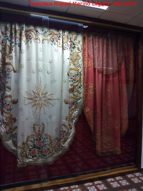 Casa de la Cofradía de la Virgen de la Estrella - Casa de la Cofradía de la Virgen de la Estrella. Mantos