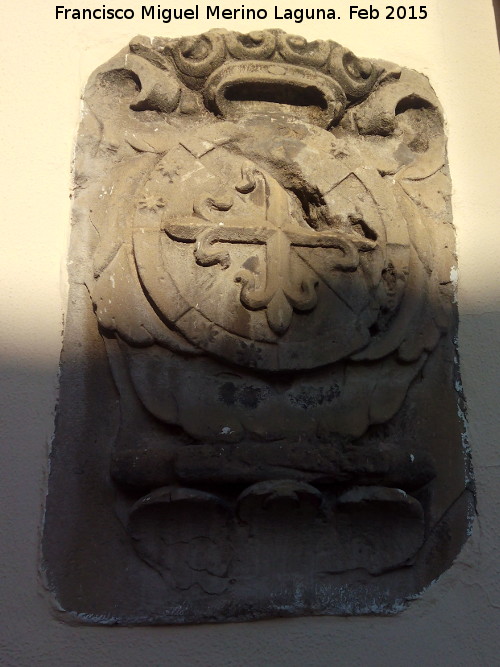 Casa de la Calle Jurado Gómez - Casa de la Calle Jurado Gómez. Escudo izquierdo