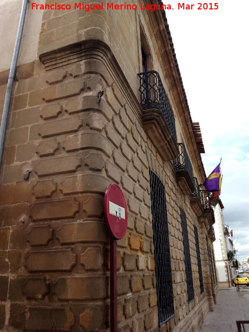 Casa de la Acera de la Magdalena nº 20 - Casa de la Acera de la Magdalena nº 20. Planta baja almohadillada