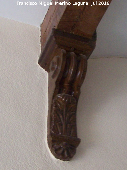 Ayuntamiento de Navas de San Juan - Ayuntamiento de Navas de San Juan. Ménsula del hall