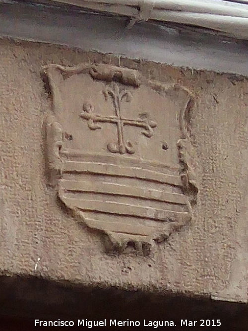 Casa de la Calle Magdalena nº 27 - Casa de la Calle Magdalena nº 27. Escudo