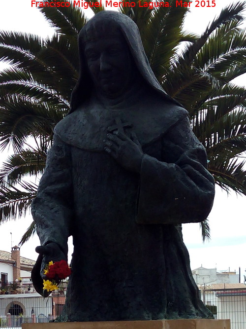 Monumento a Sor Mnica Toda de Jess - Monumento a Sor Mnica Toda de Jess. Estatua