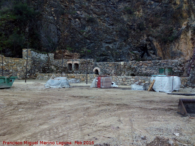 Manantial de Jabalcuz - Manantial de Jabalcuz. En reconstrucción