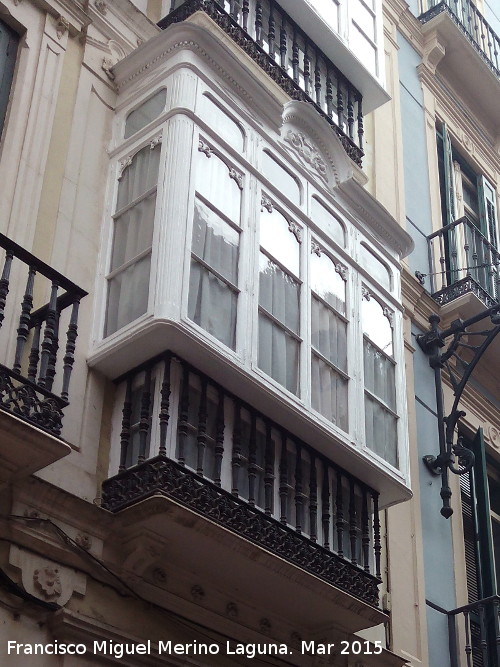 Edificio de la Calle Nueva nº 7 - Edificio de la Calle Nueva nº 7. Balcón cerrado