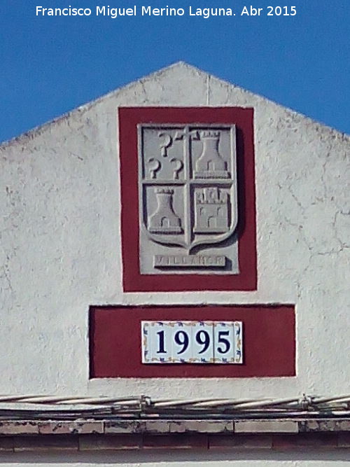 Casa de la Avenida de Andalucía nº 33 - Casa de la Avenida de Andalucía nº 33. Escudo y año