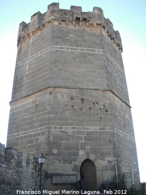 Castillo de Porcuna - Castillo de Porcuna. Torreón de Boabdil