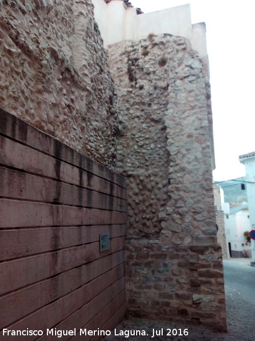 Murallas de Quesada - Murallas de Quesada. Torreón en la Calle del Cinto