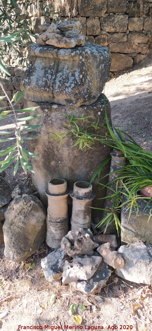Historia de Rus - Historia de Rus. Piezas arqueológicas en una finca privada en las Caleras de Rus