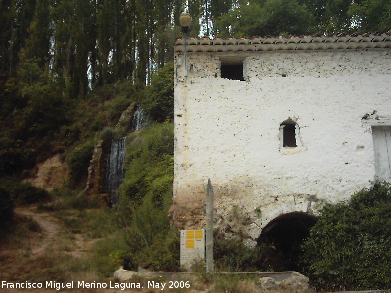 Molino de Miller - Molino de Miller. Junto a la cascada de agua que le da la energía para mover sus piedras