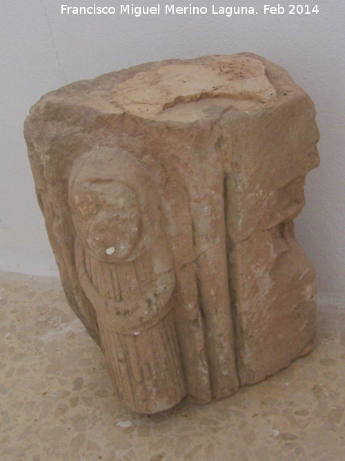 Historia de Santisteban del Puerto - Historia de Santisteban del Puerto. Relieve de un monje. Museo Arqueológico de Santisteban