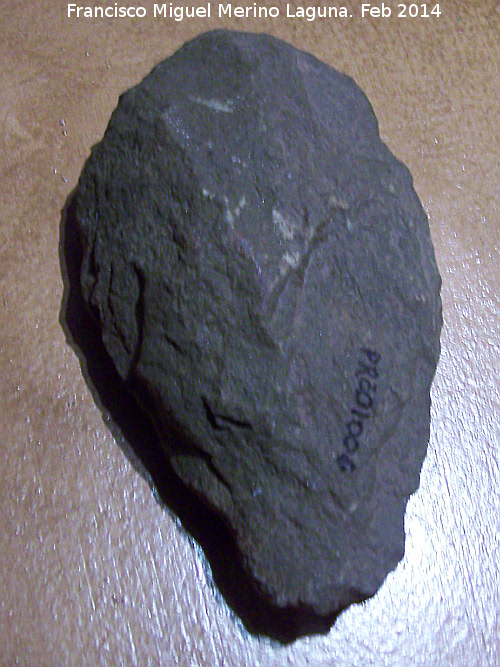 Historia de Santisteban del Puerto - Historia de Santisteban del Puerto. Hacha paleoltica. Museo Arqueolgico de Santisteban