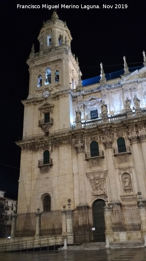 Catedral de Ja�n. Torre del Reloj - Catedral de Ja�n. Torre del Reloj. De noche